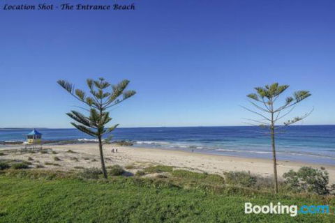 Sorrento Apartments Unit 201 - Hervey Bay Accommodation 0