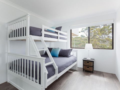 11 Intrepid 3 Intrepid Close Absolute Beachfront Bliss - Holiday Melbourne 6