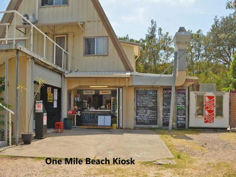 Beach View At One Mile 8 / 26 One Mile Close Infinity Complex Pool & WIFI - Victoria Tourism 1