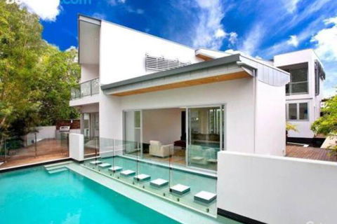 Tranquil Noosa Heads Luxury Home With Private Pool Gym Tennis & Golf - Yamba Accommodation 6