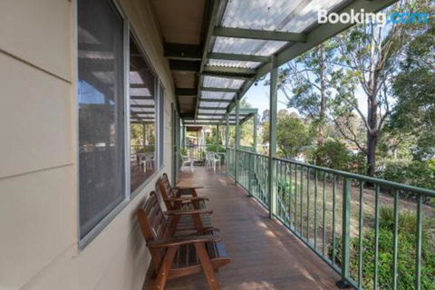 Batehaven Beach House - Accommodation Newcastle 4