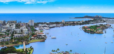 Culb Entertainers Paradise - Victoria Tourism 1