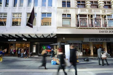 A Modern 2BR Apt 5 Min Walk To Melbourne Central - YWait Travel 4