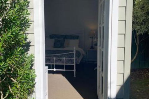 Aroha Studio - Wagga Wagga Accommodation 5