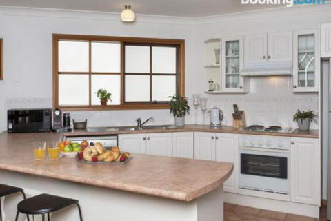 Cloud 9 Cottage Waves Walks & Welcoming - Holiday Melbourne 1