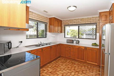 Urangan Harbour Bungalow - Holiday Jervis Bay 3