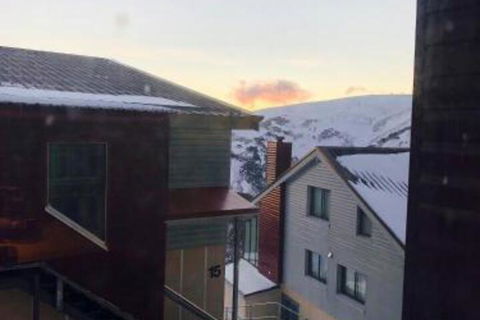 24 Hotham 1 Bed Apartment - Holiday Melbourne 3