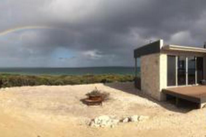DEstrees Bay Beach House - thumb 1