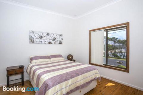 Seaside Parade 9 Dolphin Point - Accommodation Ballina 3