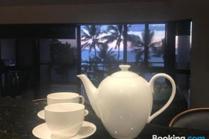 Townsville Strand Lighthouse Apartment 3