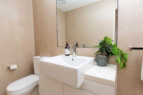 Enjoy Penthouse Living In The CBD - Kingaroy Accommodation 3