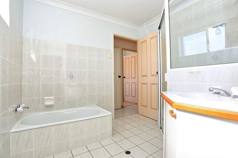 Enjoy Sunsets & Waterviews From Your Private Balcony - Accommodation Newcastle 1