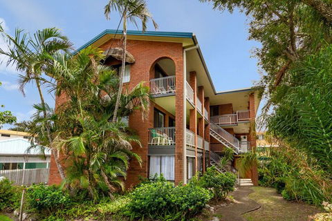 Air Conditioned Unit Stones Throw To The Waterfront - Cruises Travel 1