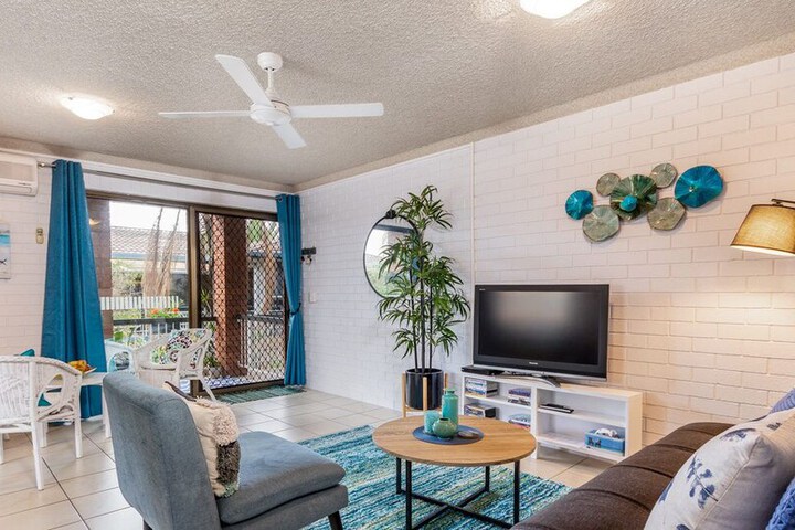 Air Conditioned Unit Stones Throw To The Waterfront - thumb 6
