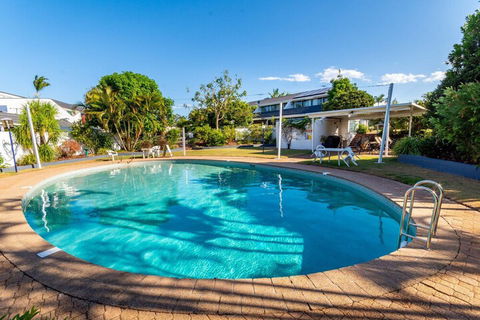 Treat Yourself To Something Special! - Accommodation Newcastle 2