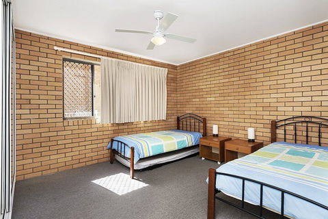 Ground Floor Air Conditioned Fabulous Waterviews Overlooking Pumicestone Passage - Accommodation Batemans Bay 4
