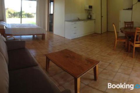 Bombora Self Contained Studio - Accommodation Ballina 3