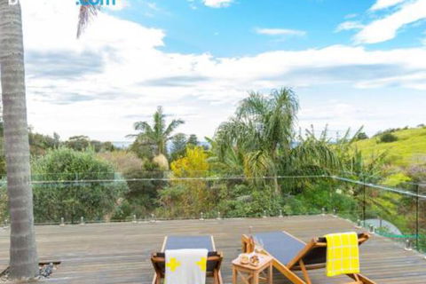 BLUE WATERS Gerringong 4pm Check Out Sundays - St Kilda Accommodation 5