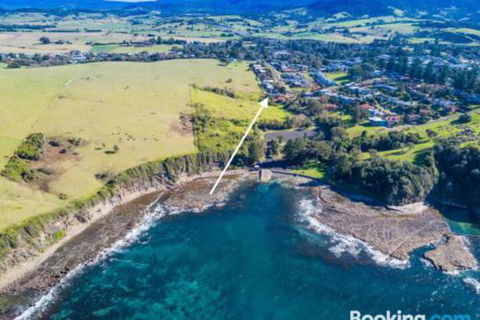 BLUE WATERS Gerringong 4pm Check Out Sundays - St Kilda Accommodation 4