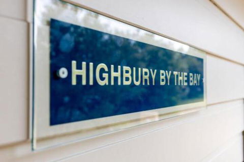 Highbury By The Bay - YWait Travel 1