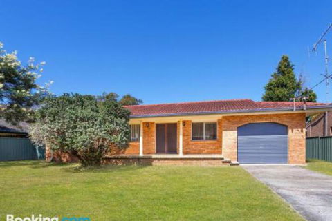 Perrumba Street Cottage - Accommodation QLD 5