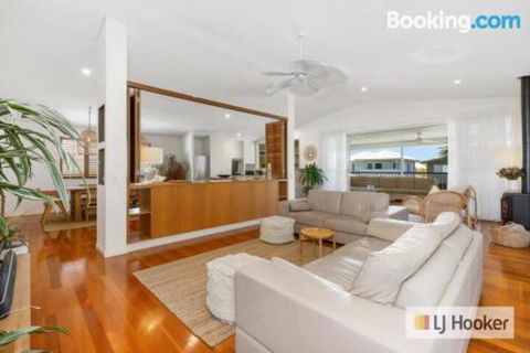 Casa Beach Abode - Whitsundays Tourism 3