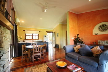 Galnyamba.Friday Creek Retreat - Holiday Melbourne 0