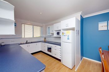 Kiah Unit 1 / 53 Victoria Parade - Holiday Sydney 2
