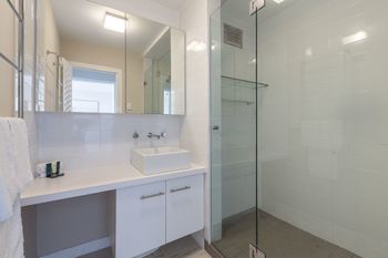 Cottesloe Azura Apartment - Accommodation Australia 4
