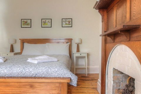 Youngs Cottage - Accommodation Newcastle 6