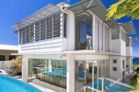 R & W Noosa Holidays 19 The Esplanade - Accommodation Perth 0