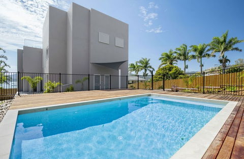 Sur La Mer Two Bedroom - Holiday Melbourne 1