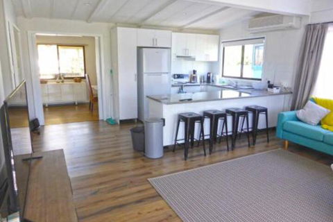 The Relax Shack At Culburra Beach Sleeps 7 - Hotel VIC 7