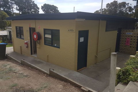 Lakes Caravilla Caravan Park - Northern Rivers Accommodation 3