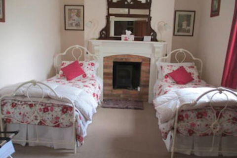 Cottage On Gunning - Byron Bay Accommodation 5