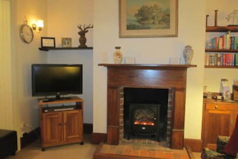 Cottage On Gunning - Byron Bay Accommodation 1