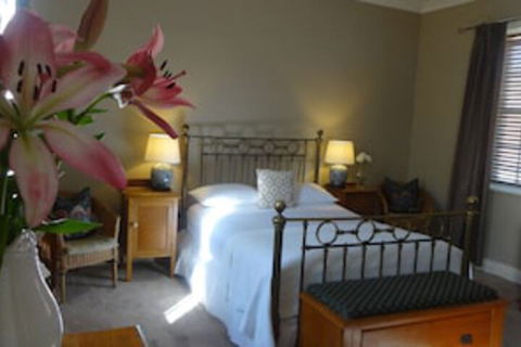 The Globe Inn - Accommodation Ballina 0