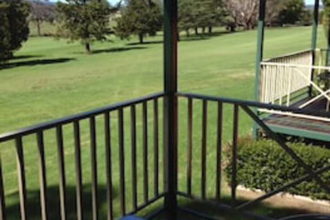 Tenterfield Golf Club Fairways Lodge - Accommodation Ballina 1