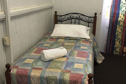 Carrollee Hotel - Whitsundays Tourism 4