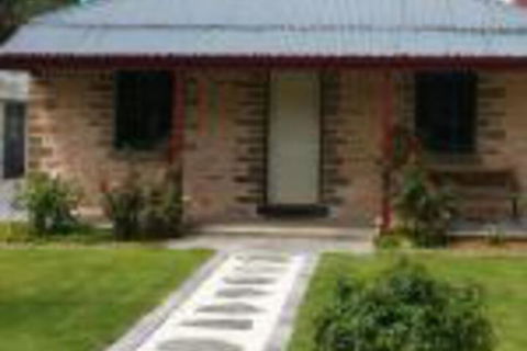 Annabelles Cottage - Victoria Tourism 0