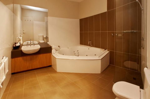 George Kerferd Hotel - Byron Bay Accommodation 6