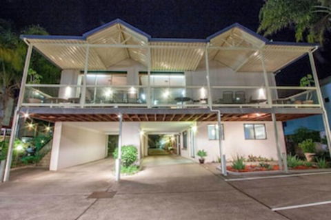 Bay Executive Motel - New South Wales Tourism  0