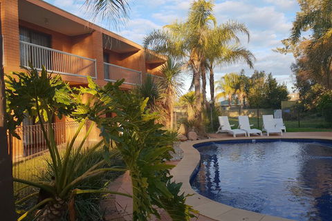 Crystal Fountain Motel Albury - Holiday Sydney 4