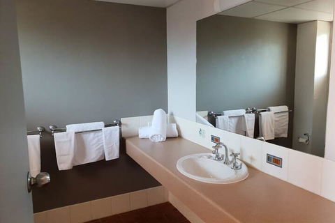 Crystal Fountain Motel Albury - Holiday Sydney 6