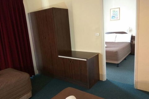 Australia Park Motel - Lightning Ridge Tourism 7