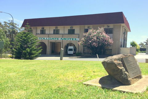 Tollgate Motel - Accommodation Perth 1