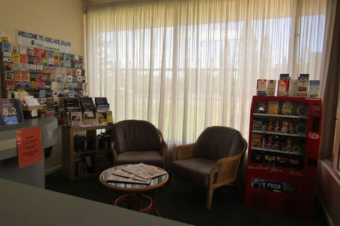 Glenelg Motel - Victoria Tourism 2