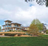 Satori Springs Country Estate - Sunshine Coast Guide