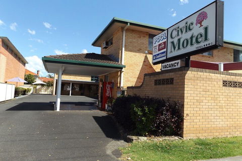 Civic Motel - Hervey Bay Accommodation 2