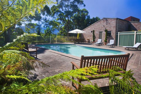 The Shingles Riverside Cottages - Sunshine Coast Guide 5